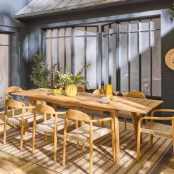 Ausziehbarer Gartentisch aus Akazienholz mit 8 Sitzplätze