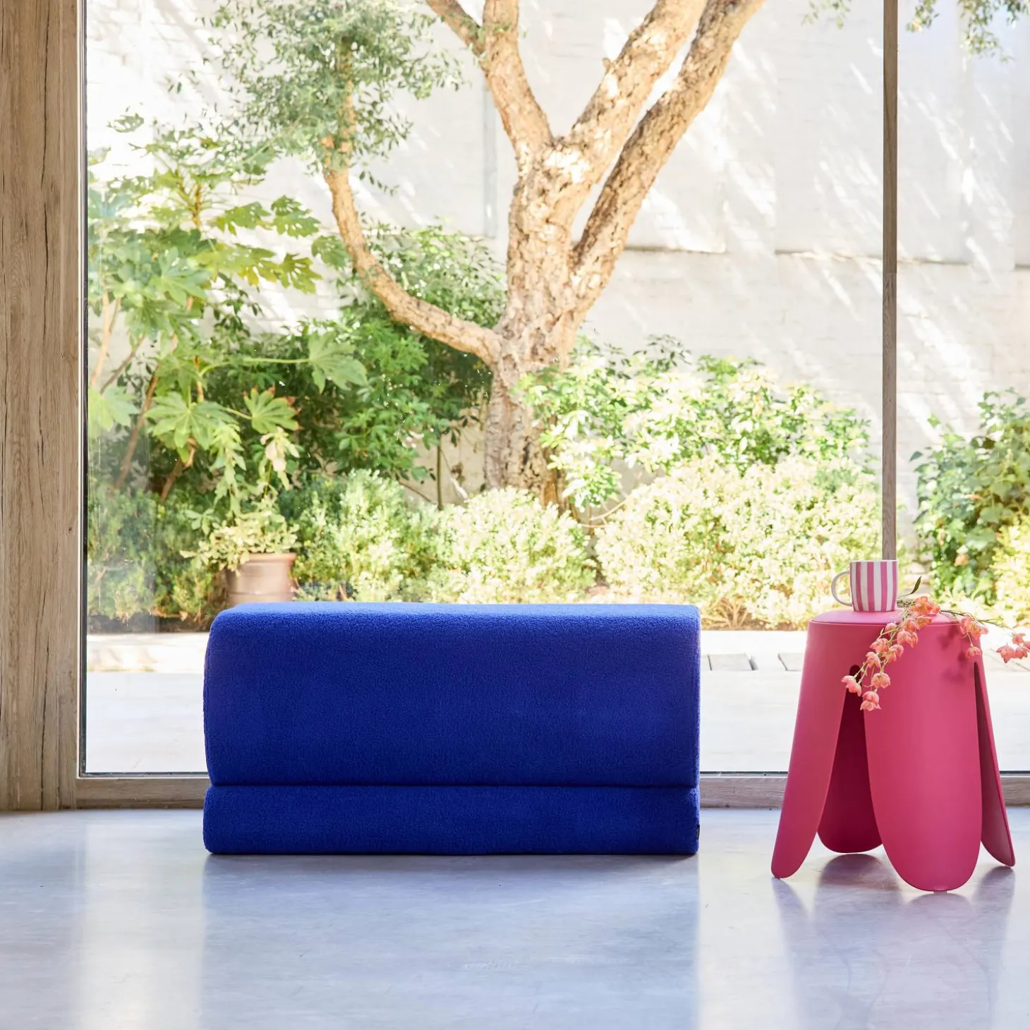 Design Bank mit Bouclé-Bezug 1-2 Plätze