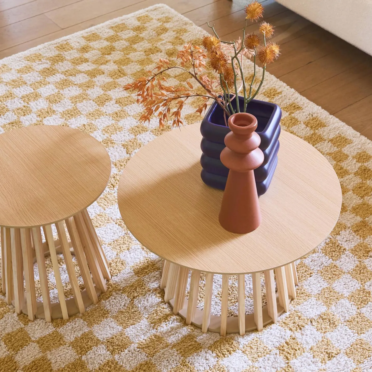 2er-Set Couchtische aus Holzdekor und Tannenholz, Ø40cm und Ø60cm