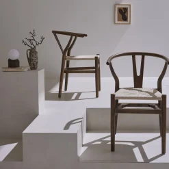2er-Set Holzstühle mit Sitzfläche aus Seilbespannung