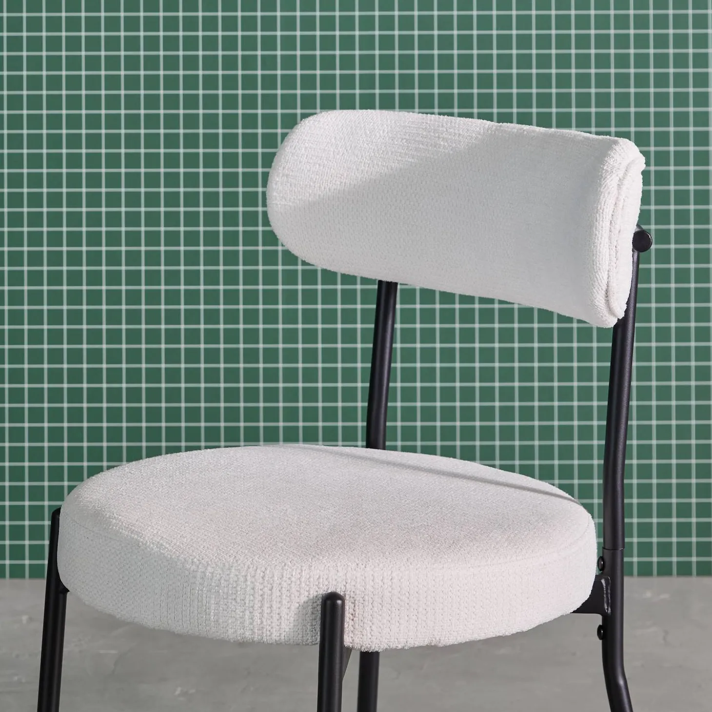 2er-Set Metallstühle mit Chenille-Bezug