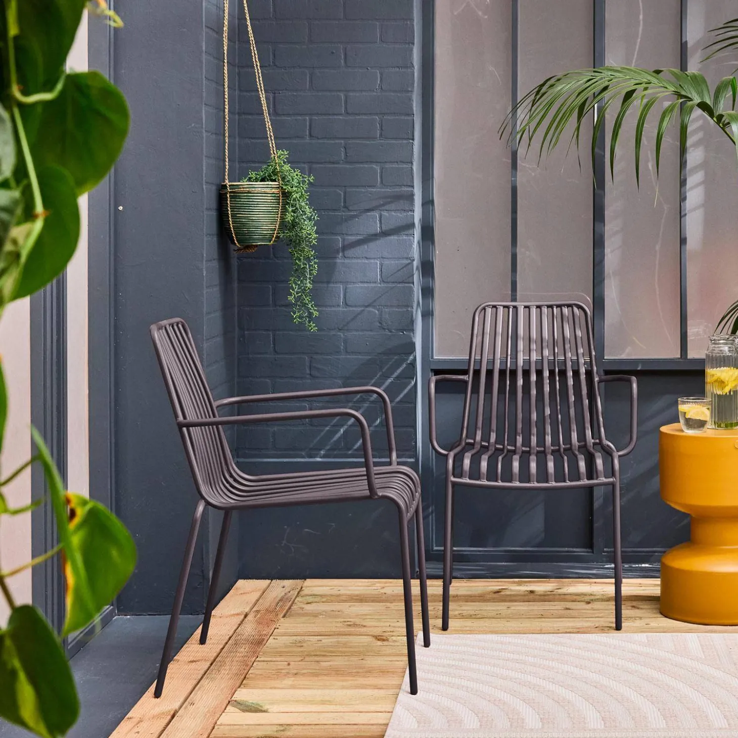 2er-Set stapelbare Gartenstühle aus Stahl
