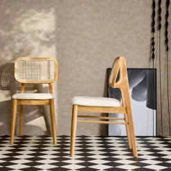 2er-Set Stühle aus Hevea-Holz, Rattan-Geflecht und Stoff