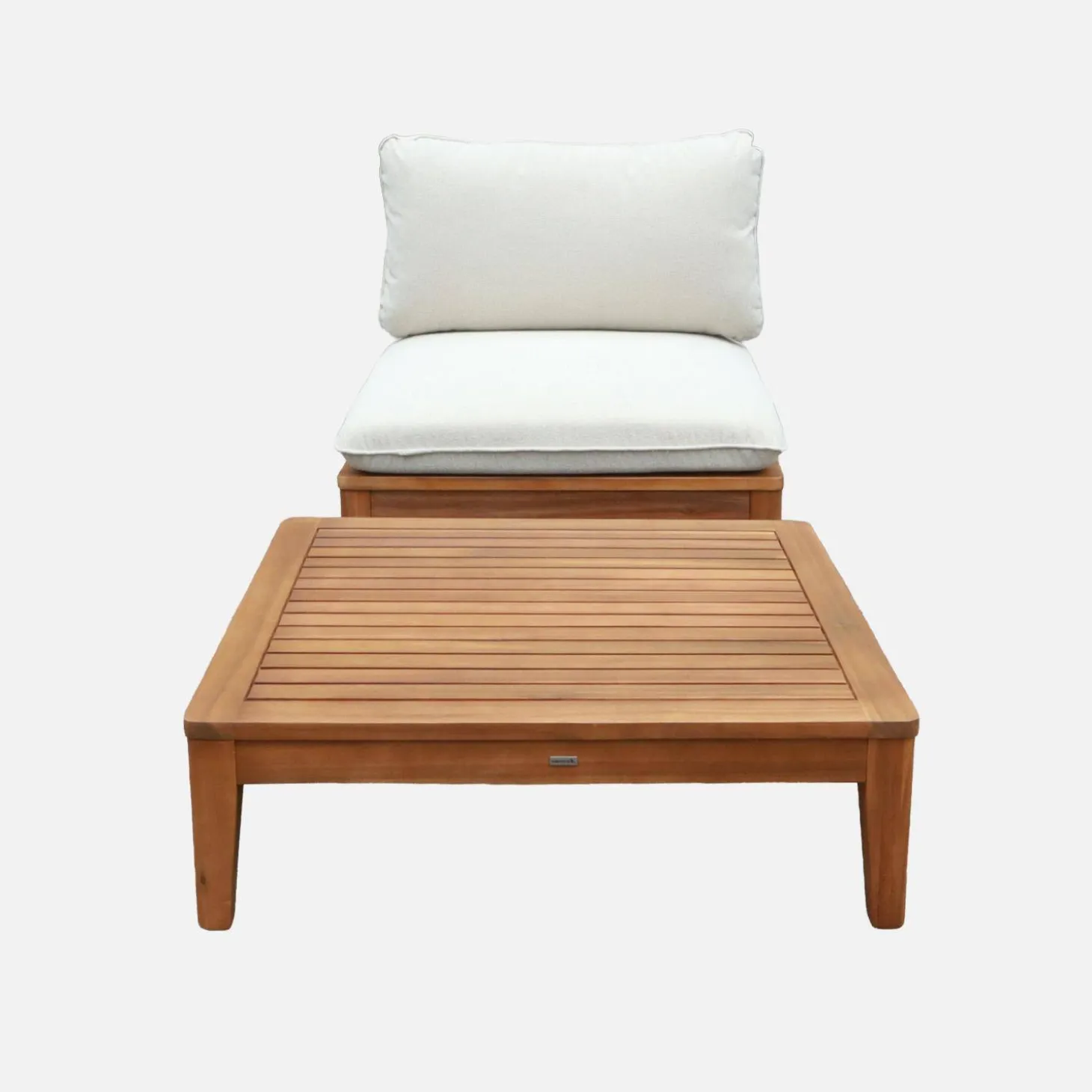 Gartensessel und Couchtisch aus Akazienholz Bezug mit Bouclé-Look