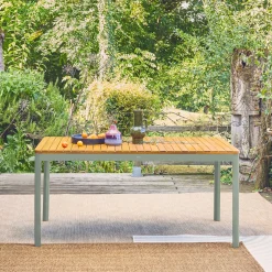 Gartentisch aus Akazienholz mit abgerundeten Ecken, 8 Plätze