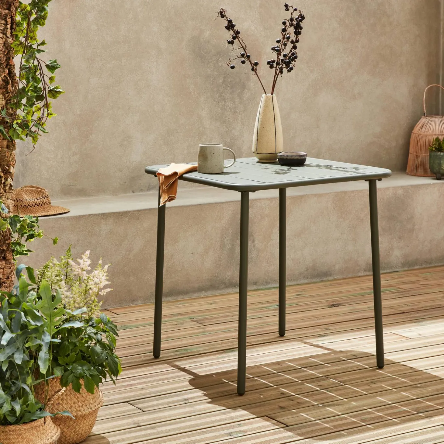 Gartentisch aus Stahl 2 Plätze
