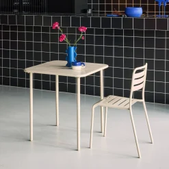 Gartentisch aus Stahl 2 Plätze