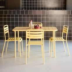 Gartentisch + 4 Stühle aus Stahl