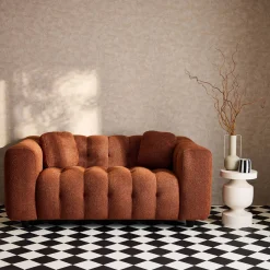 Gepolstertes Sofa mit strukturiertem Bouclé-Bezug, 2-Sitzer