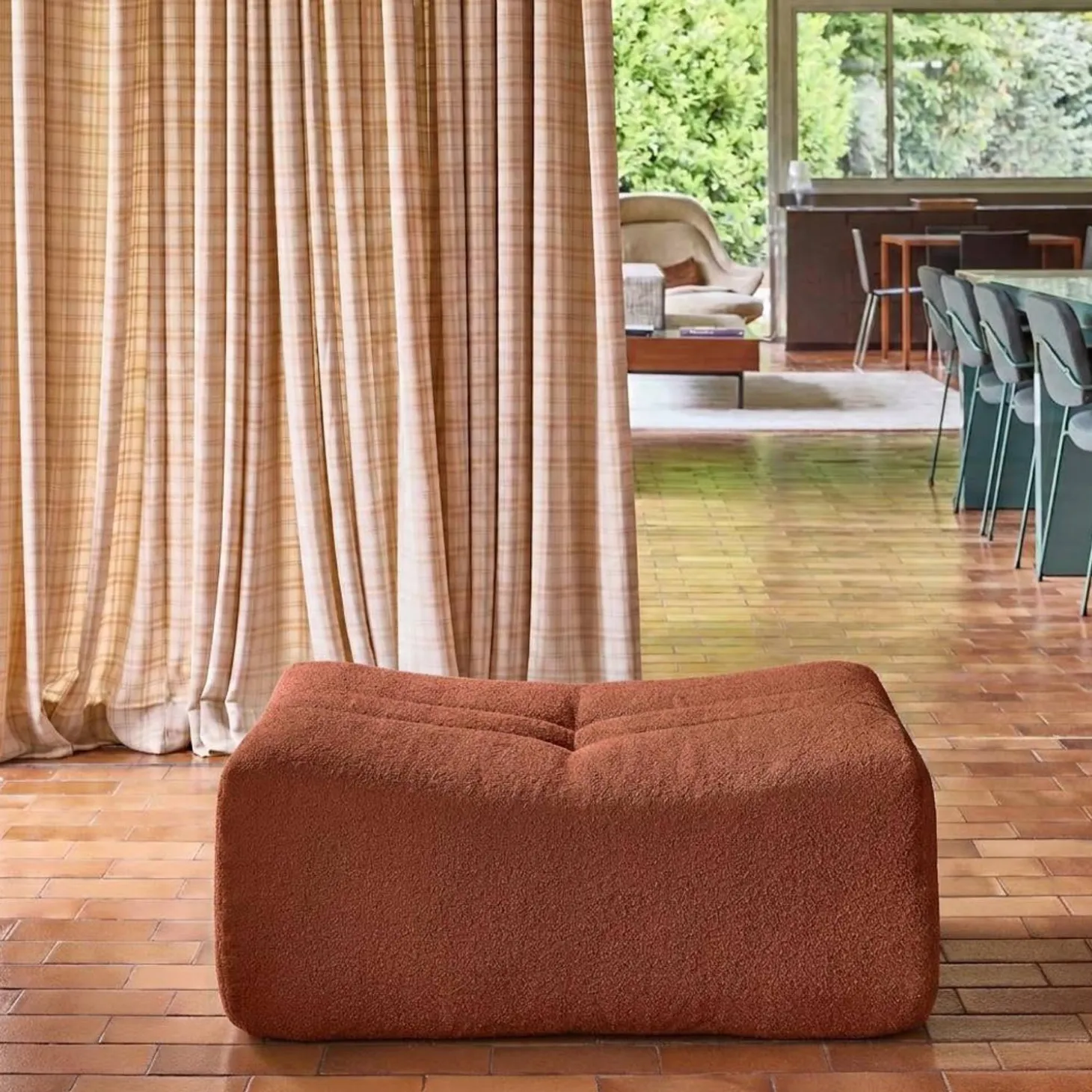 Hocker, Fußhocker mit strukturiertem Bouclé-Bezug für Sessel und Sofas