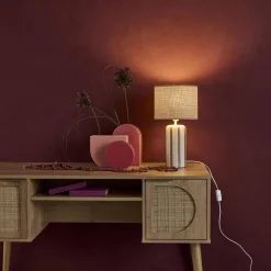 Indoor-Tischlampe Keramik Lampenschirm mit Rattanoptik H 44 cm