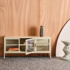 Industrielles TV-Möbel aus Metall und gehärtetem Glas mit 3 Türen, 120 cm