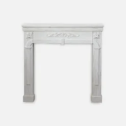 Kaminmantel mit gekalkter Holzoptik