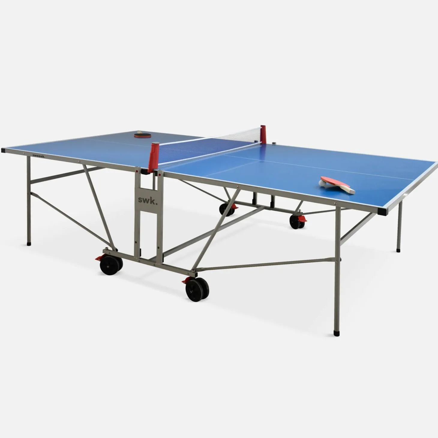 Klappbare Outdoor-Tischtennisplatte mit 4 Schlägern und 6 Bällen