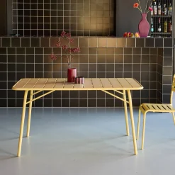 Klappbarer Gartentisch aus Stahl für 6 Personen