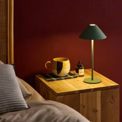 Mobile LED-Tischlampe für Innen- und Außenbereich H 135 cm