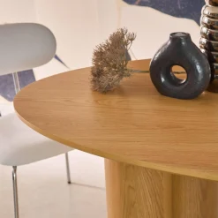 Ovaler Esstisch aus Heveaholz und Eichenfurnier 8 Plätze 220 cm