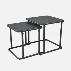 Quadratischer Satztisch für den Außenbereich aus Stahl