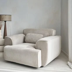 Sessel mit Cordbezug