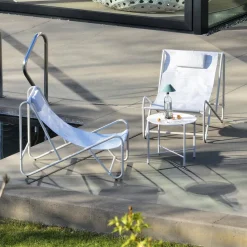 Set aus 2 Liegesesseln mit rundem Tisch aus Stahl