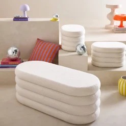Sitzbank mit Stauraum und 2 Aufbewahrungshocker mit Bouclé-Bezug
