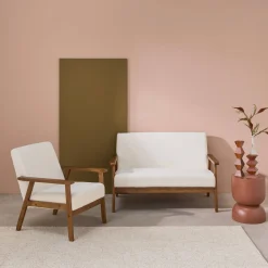 2-Sitzer-Banksofa und Sessel mit Bouclé-Stoff, Füße in nussbaumfarben hell