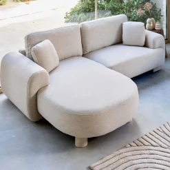 3-Sitzer Ecksofa mit Stoffbezug und runden Füßen, Recamiere links