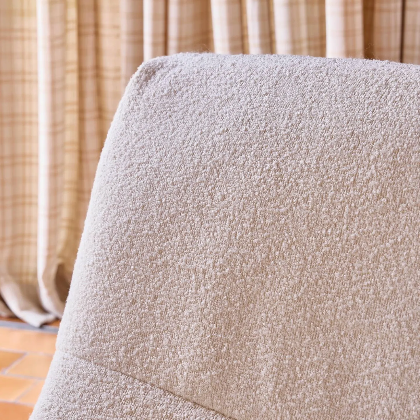2-Sitzer Sessel mit strukturiertem Bouclé-Bezug