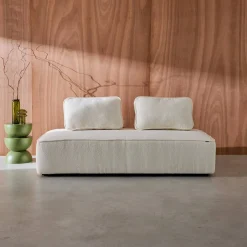 2-Sitzer Sofa mit Bouclé-Bezug für ein modulares Sofa