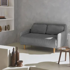 2-Sitzer-Sofa mit Cordbezug und Holzfüßen