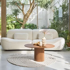 3-Sitzer Sofa mit cremeweißem Bouclébezug