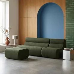 2-Sitzer-Sofa mit Sessel und Hocker, strukturierter Bouclé-Bezug