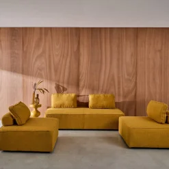 2-Sitzer Sofa und 2 Sessel mit Bouclé-Bezug für ein modulares Sofa