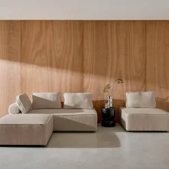 2-Sitzer Sofa und 2 Sessel mit Bouclé-Bezug für ein modulares Sofa