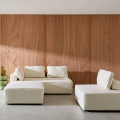 2-Sitzer Sofa und 2 Sessel mit Bouclé-Bezug für ein modulares Sofa