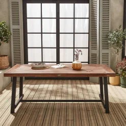 Tisch für Indoor/Outdoor aus Holz und Metall, 190 cm, 6-8 Plätze