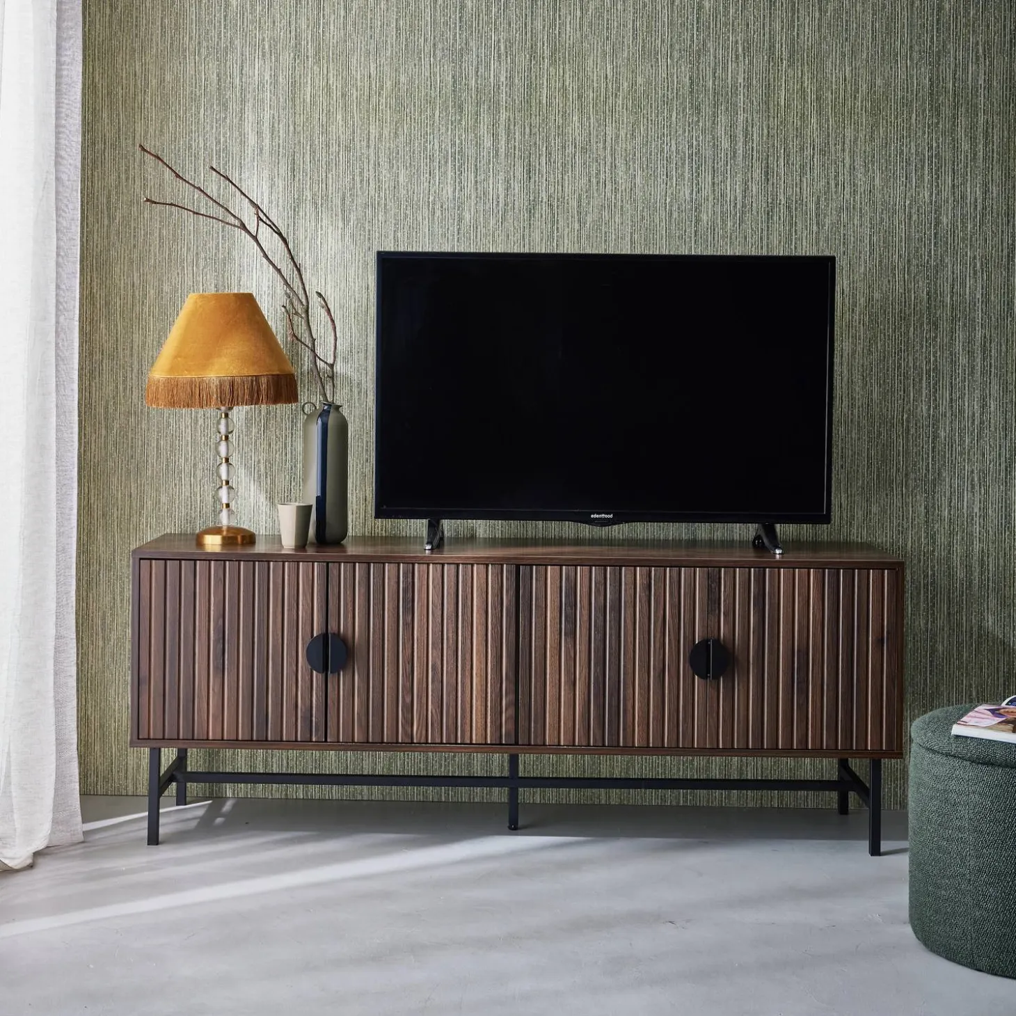 TV-Möbel mit geriffeltem Holzdekor 160 cm