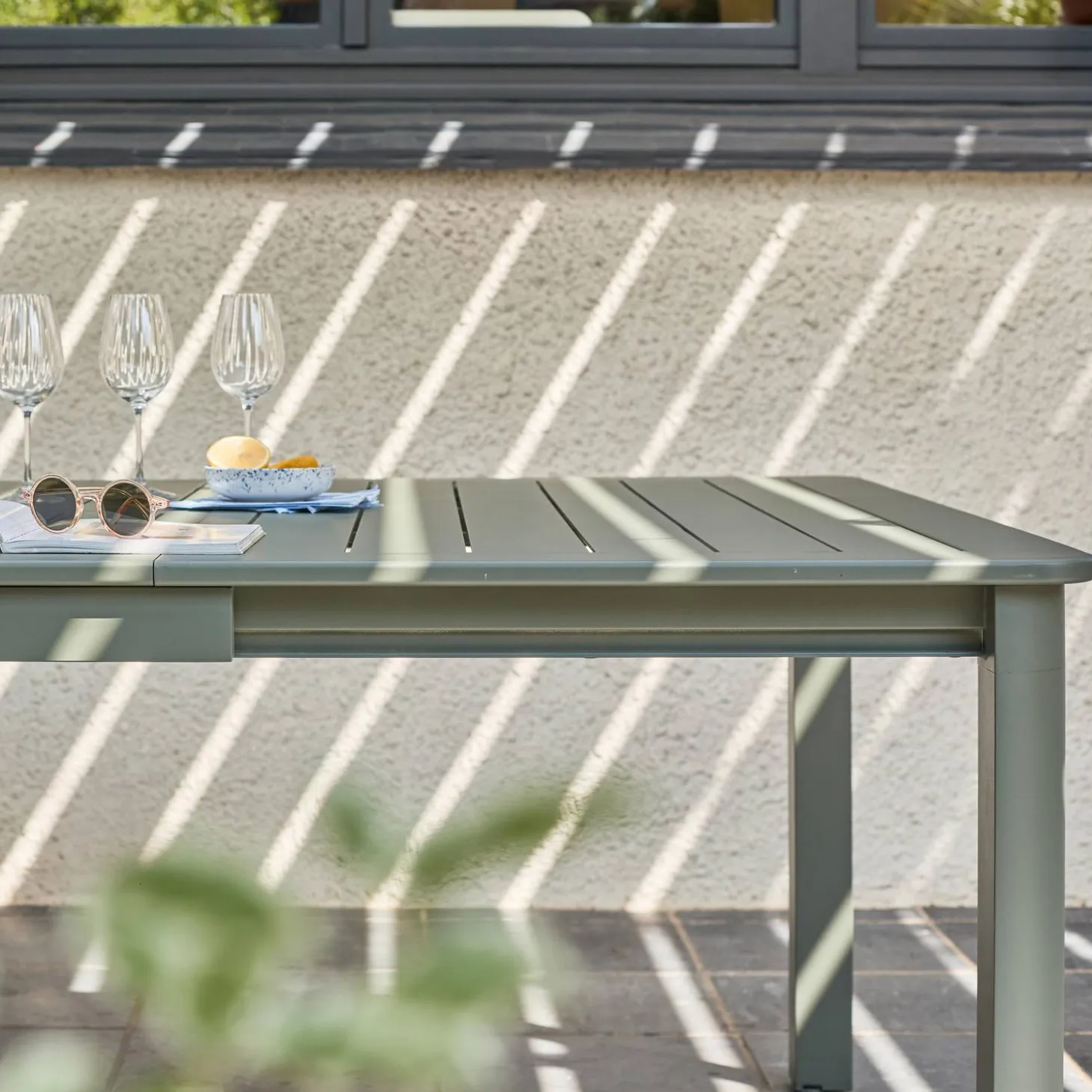 Ausziehbarer Gartentisch aus Aluminium 199/258,5cm für 12 Personen