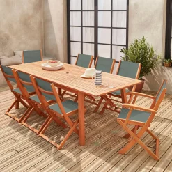 Ausziehbarer Gartentisch aus Holz, 8 Stühle