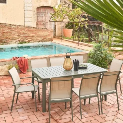 Ausziehbarer Gartentisch, 6 Stühle, 2 Sessel aus Aluminium und Textilene