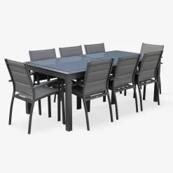 Ausziehbarer Tisch 200/300 cm, 8 Sitze