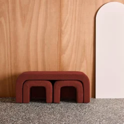 Bank und Satzhocker Bouclé