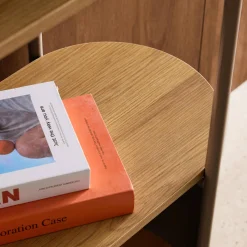 Bücherregal aus gebogenem Metall mit Holzdekor, 5 Ebenen