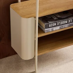 Bücherregal aus gebogenem Metall mit Holzdekor, 6 Ebenen