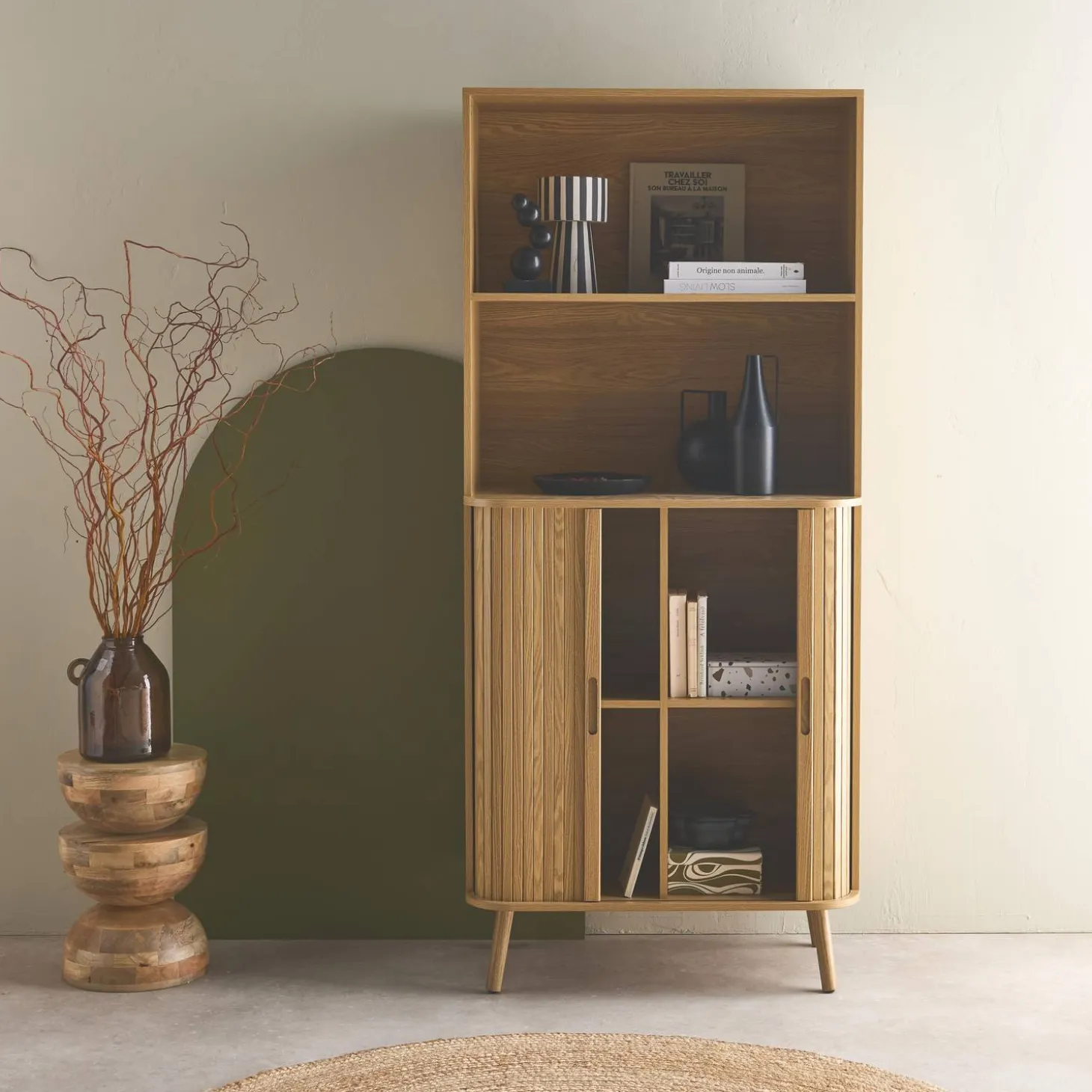 Bücherregal, 2 Schiebetüren, 4 Ebenen, gerillter Holzeffekt