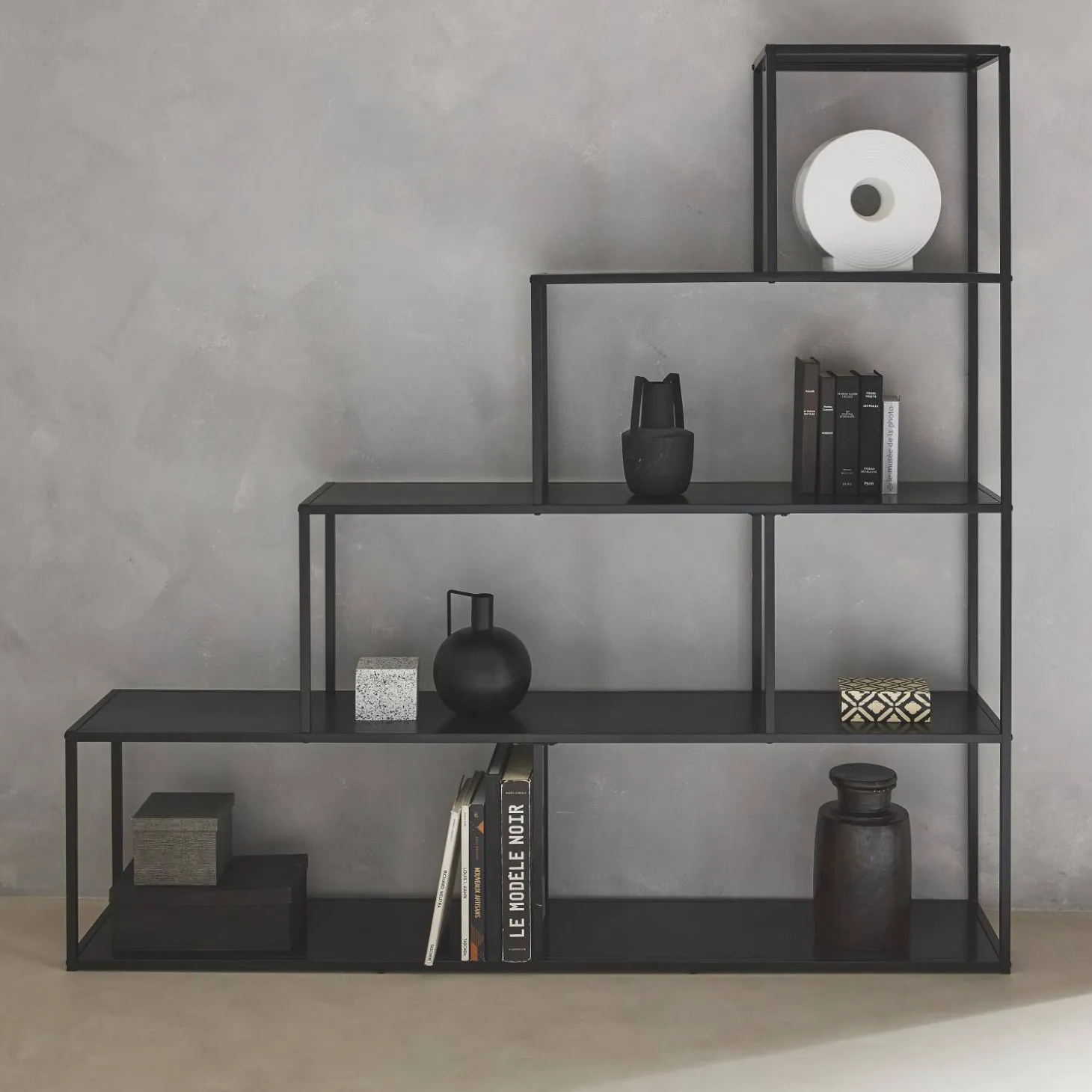 Bücherregal Treppe aus Metall schwarz 4 Ebenen