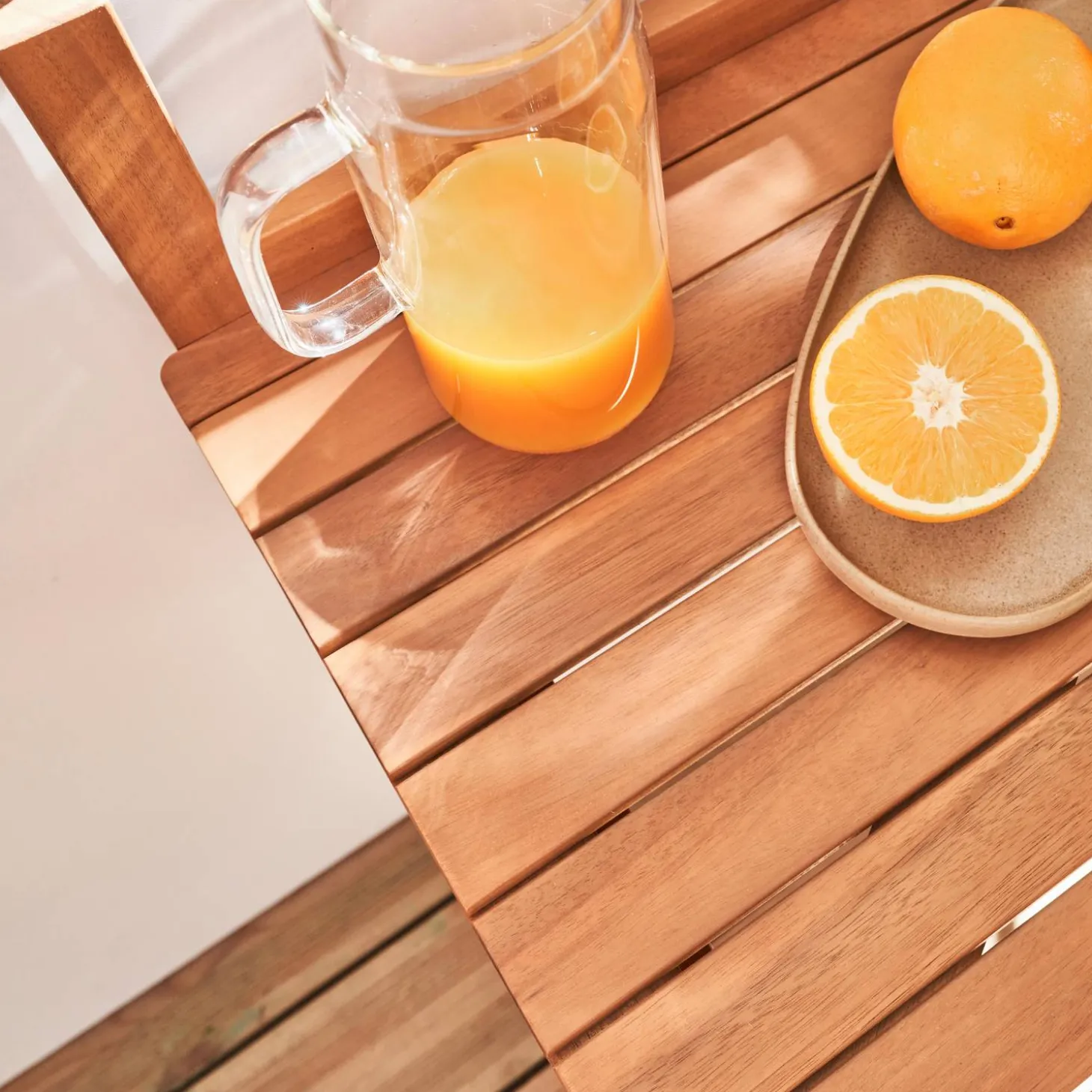 Beistelltisch aus Holz für den Balkon, rechteckig, klappbar