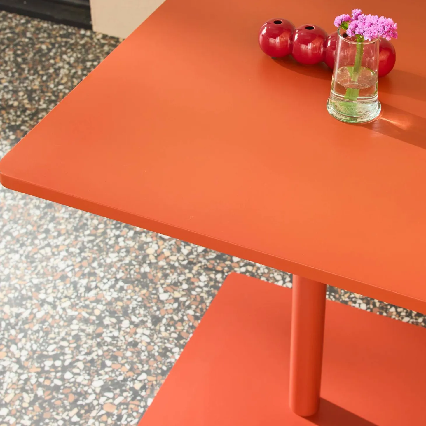 Bistro-Gartentisch quadratisch aus Stahl für 2 Personen