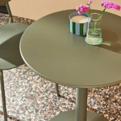 Bistro-Gartentisch rund aus Stahl + 2 Stühle