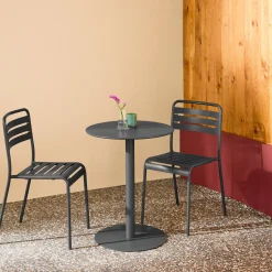 Bistro-Gartentisch rund aus Stahl + 2 Stühle